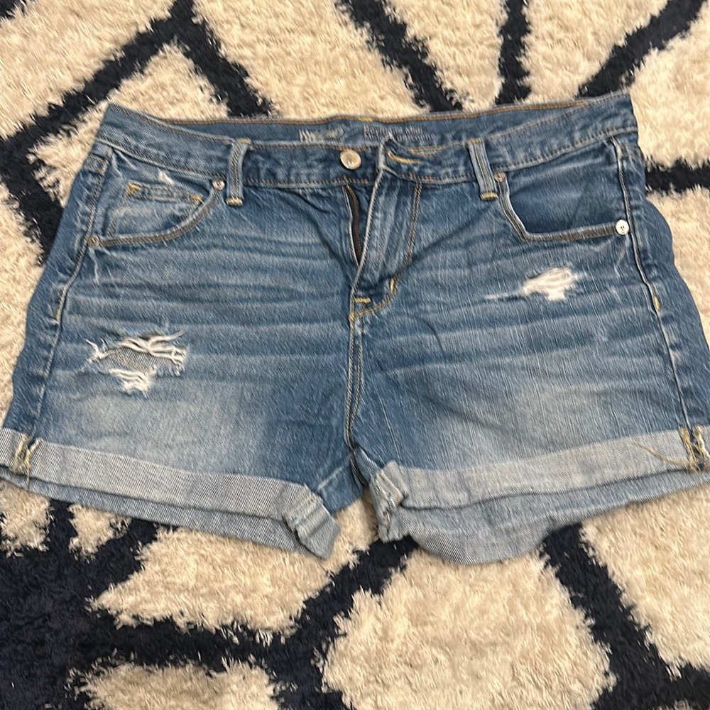 Boyfriend midi jean shorts